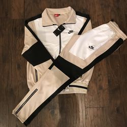 Nike Fleece Jogger Sweatsuit
