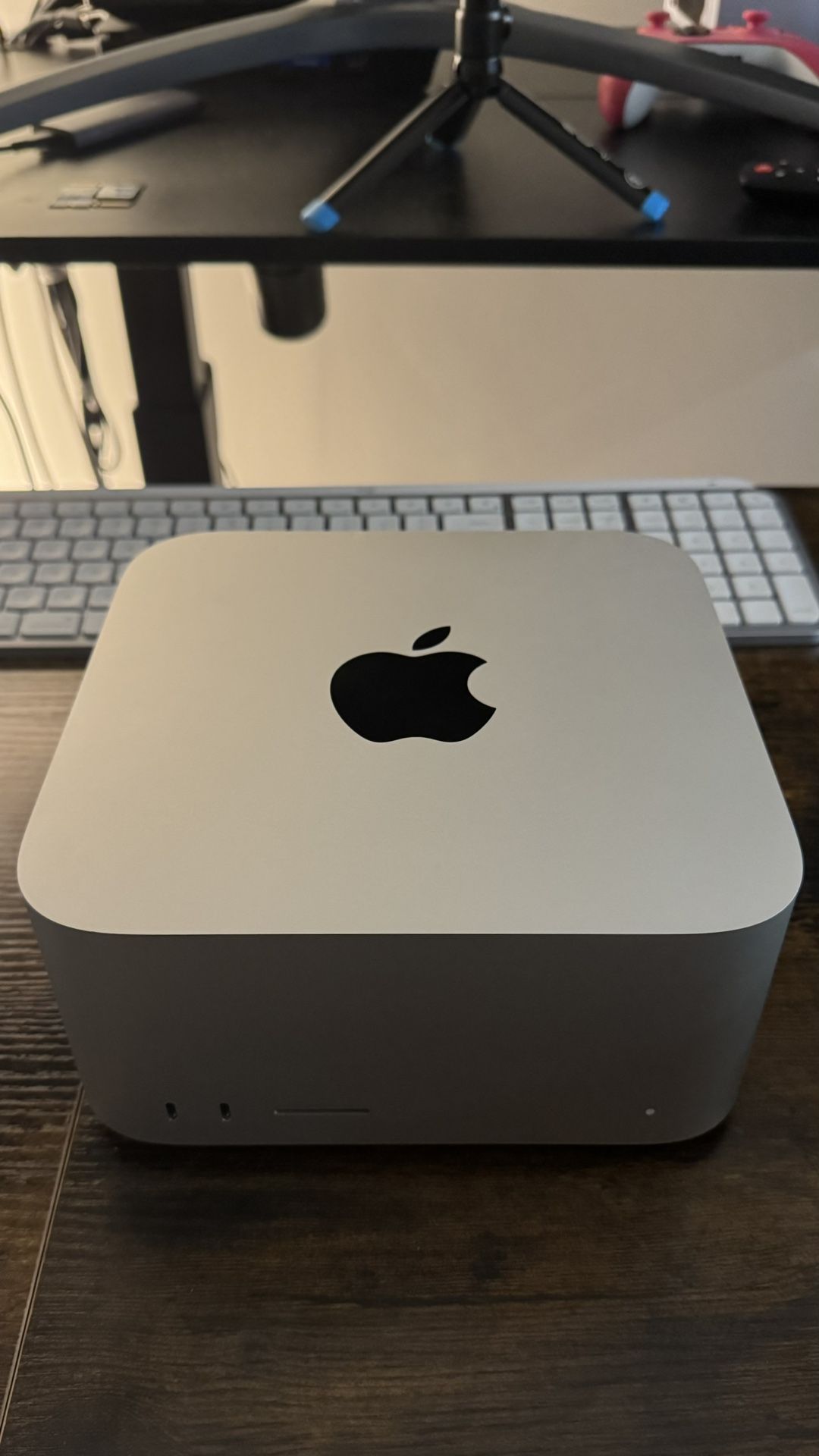 Mac Studio - Apple M1 Ultra