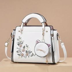 WHITE EMBROIDERED PURSE WITH LOTS OF POCKETS & COIN PURSE