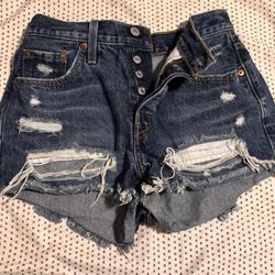 Levi Shorts Women 