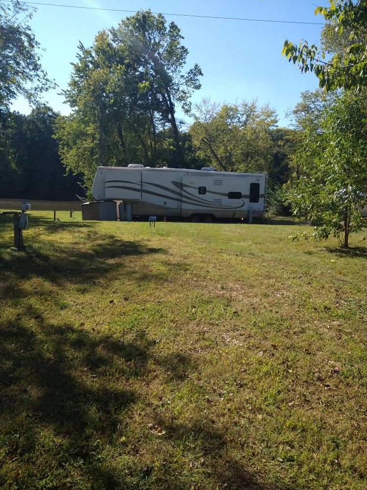 2005 DoubleTree RV Mobile suites