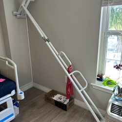 Stander Wonder Pole Lite Adjustable Floor to Ceiling Safety Grab Bar with