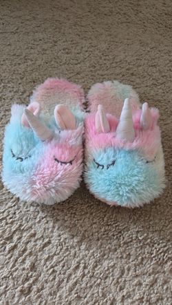 Girls slippers
