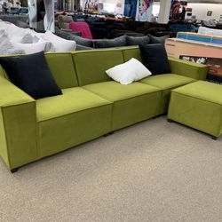 SECTIONALS/ DINING TABLES 799.99