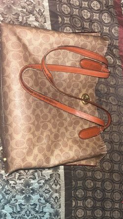 COACH Willow Tote Bag In Signature Canvas