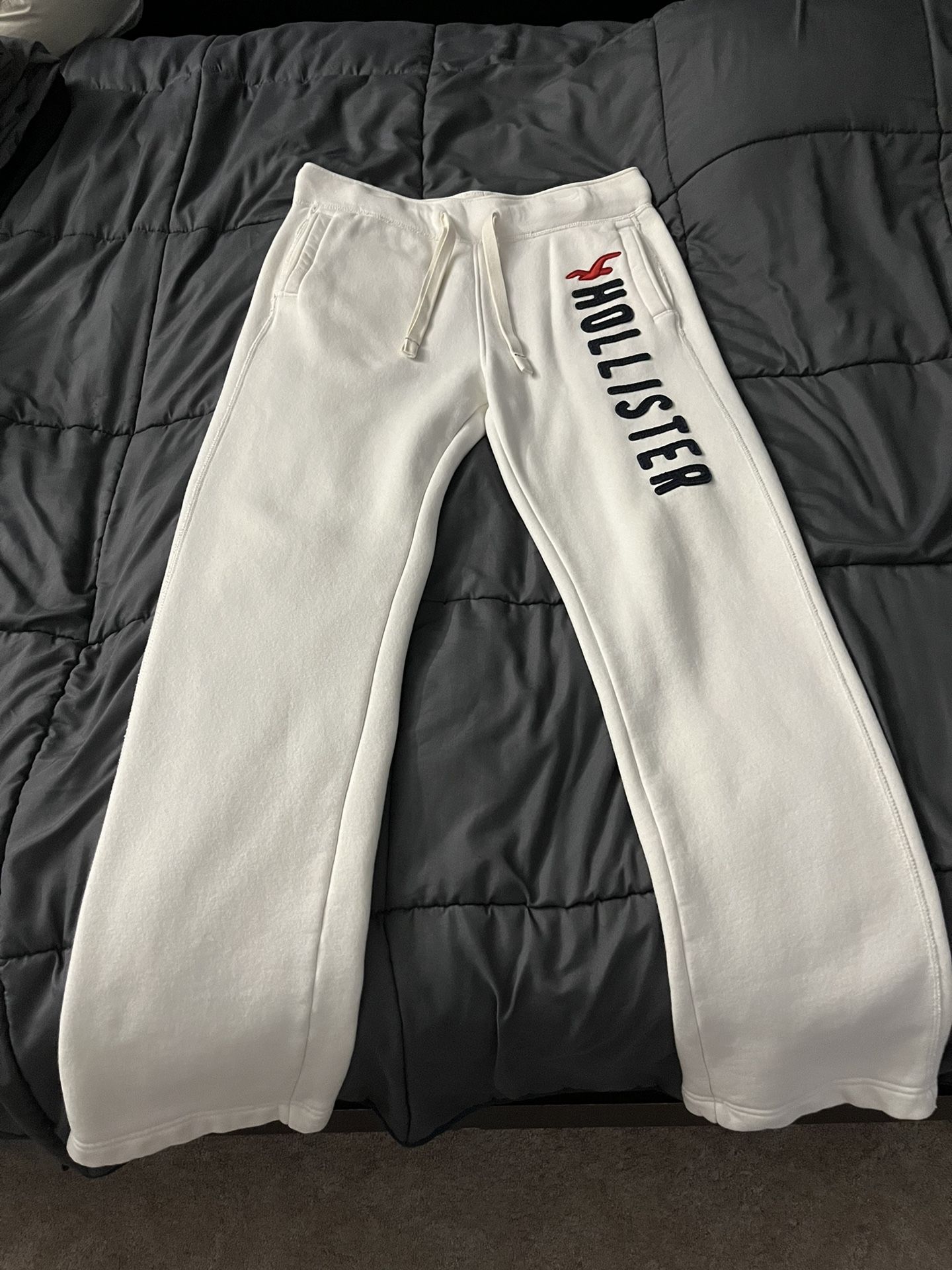 Hollister Sweatpants - Hollister Sweats - White Sweats