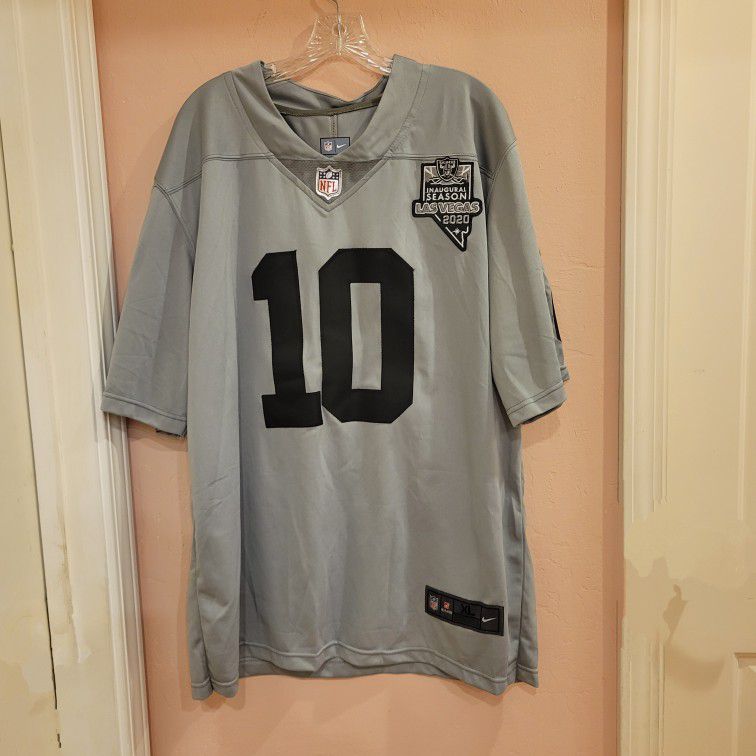 Nike Las Vegas Raiders Jersey XL 2020 Inaugural Season Patch #24 
Garoppolo Sewn Stiched. Pre-owned, very good shape. Please see the photos.
Size XL,