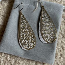 Stunning Shimmery Dangle Earrings