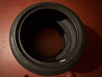 Car tire