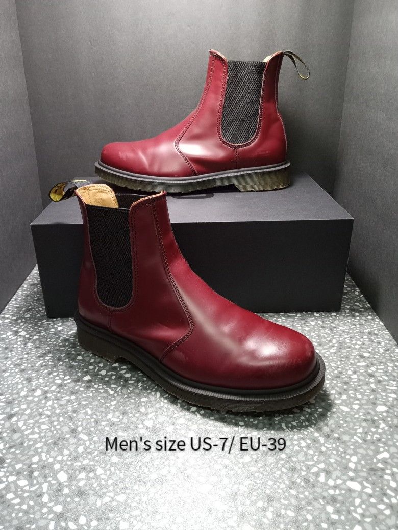 Dr Martens 2976 Chelsea Boots Cherry Red Size Us 7M