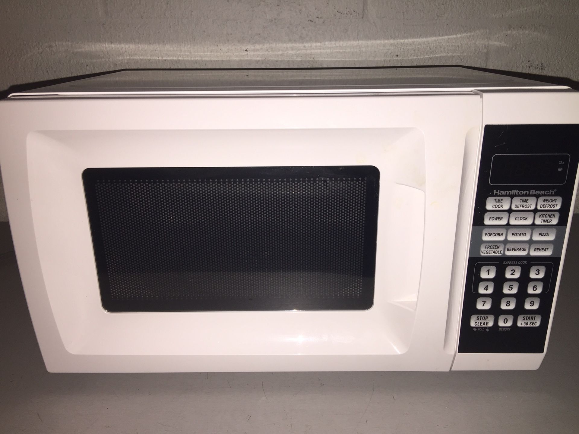 Microwave oven 700 watts
