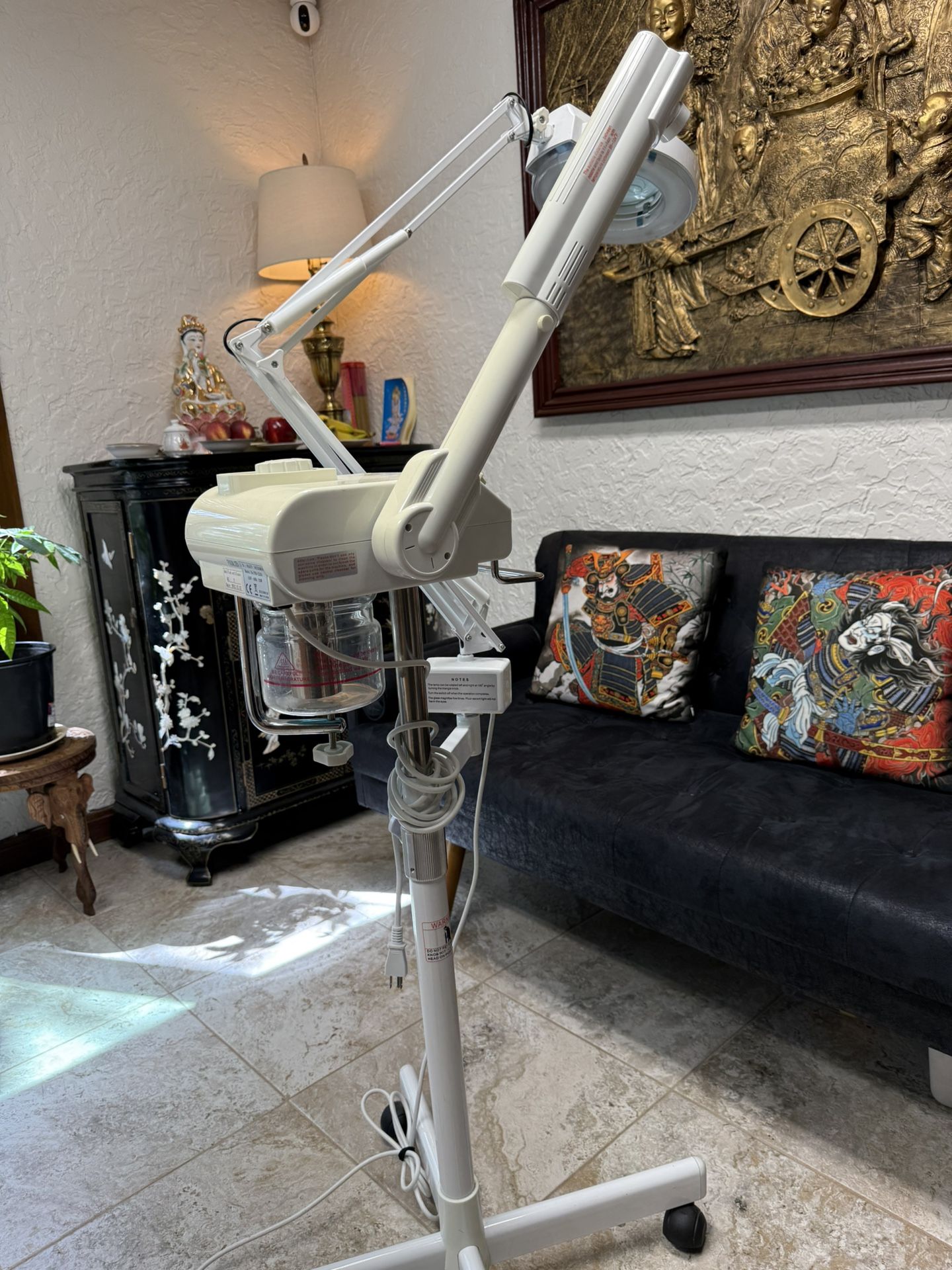 Steamer, Magnifying Lamp and Light