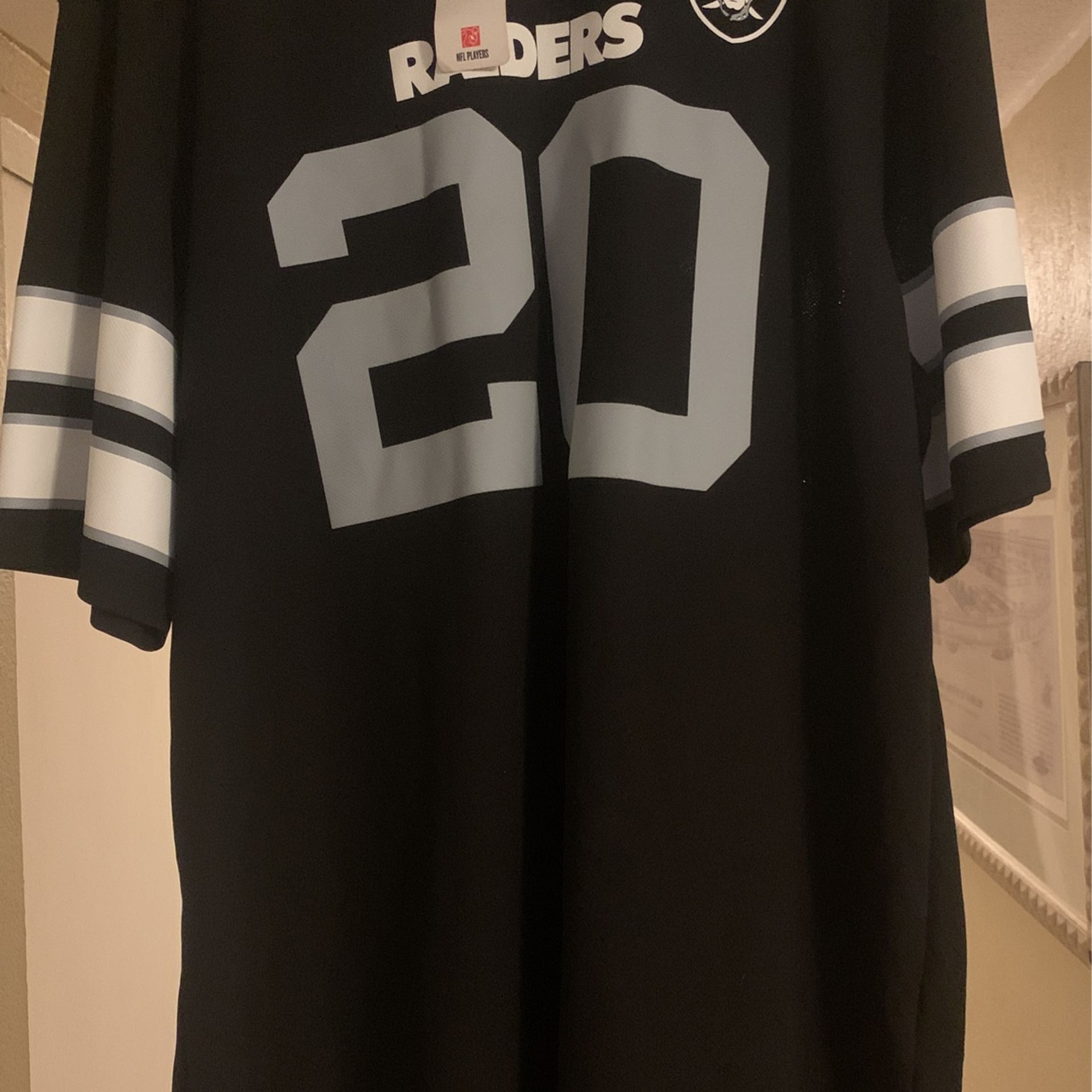 Raiders McFadden Jersey XL New