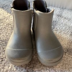 TODDLER SHOES 