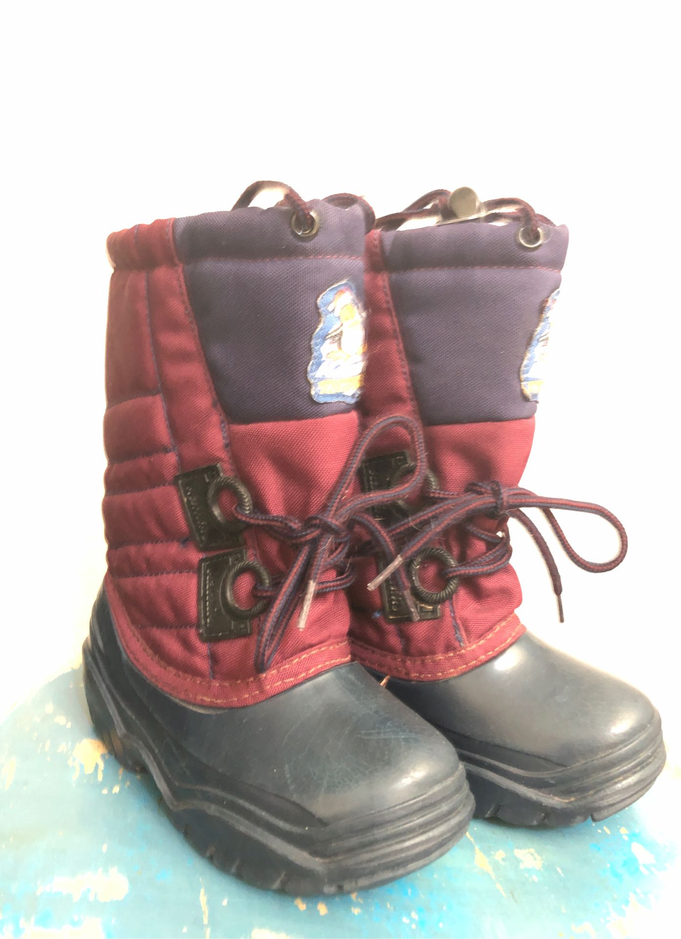 Like new Kamik kids snow boots - size 10