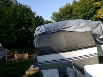 1991 Avion RV 32 feet triple axle