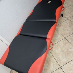 Massage Table 