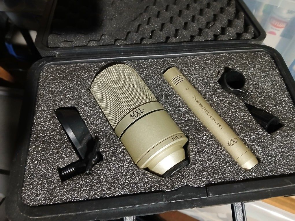 MXL 990 & 991 Studio Condenser Microphone Kit