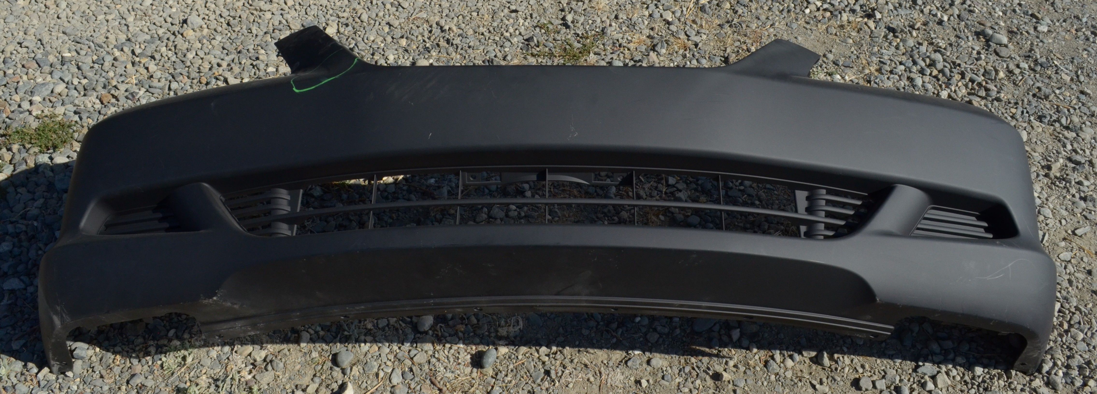 USED REF#U0132 || 2005-2007 HONDA ODYSSEY  LX/EX || FRONT BUMPER COVER ONLY