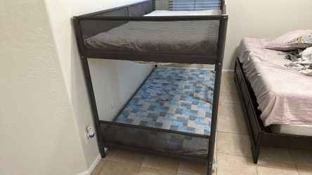 Bunk bed for kids