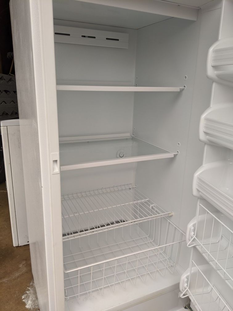 Kenmore Frost Free Commercial Upright Freezer for Sale in CARPENTERSVLE
