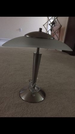 Table lamp