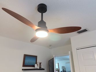 Ceiling Fan with Light Kit