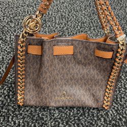 Miachael Kors Purse