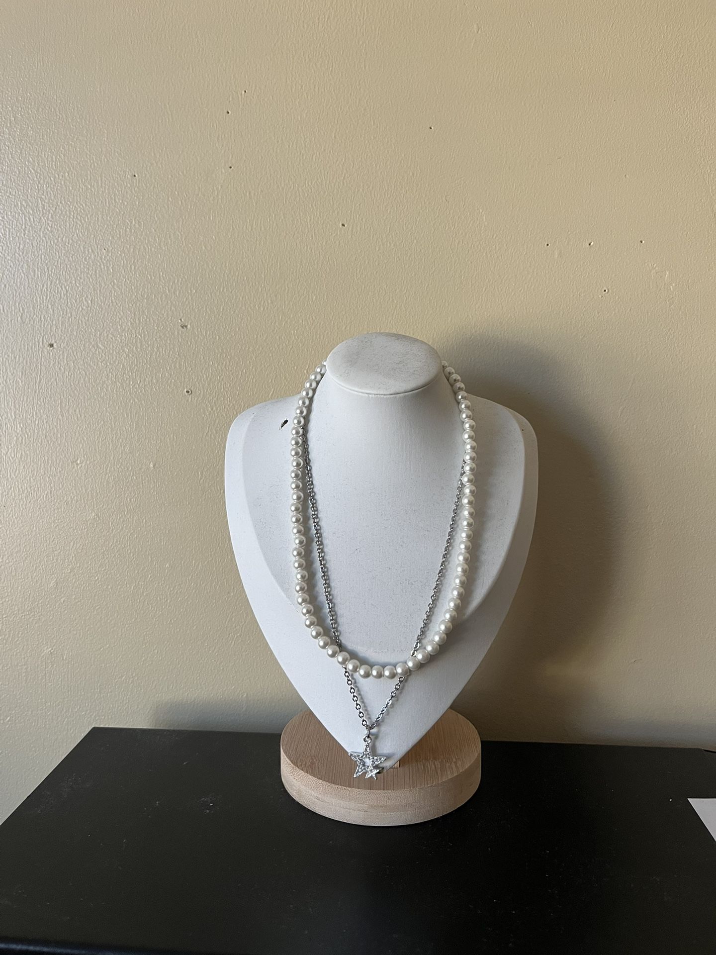 NECKLACE DISPLAY STAND HOLDER • LIKE NEW