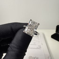 5.01ct IGI Certified Radiant Ring