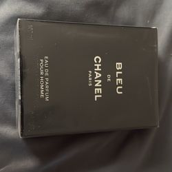 bleu de Chanel Paris colognes