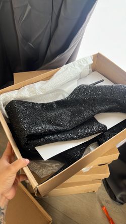 SEXY BLACK BOOTS!