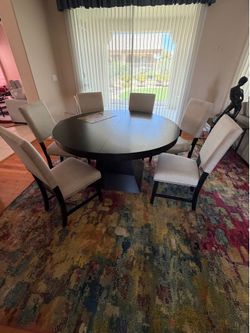 10 pc. Dining Table Set w/Bench