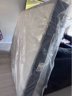 Queen box spring