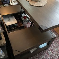 Wood Cocktail Island Coffee Table With 2 Drawer 