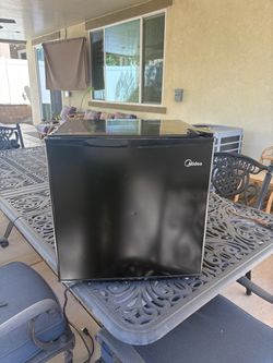Mini Fridge