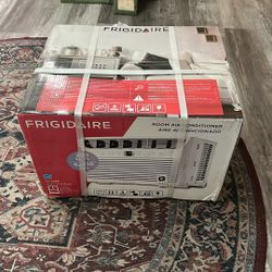 Fridgidaire Room Air Conditioner