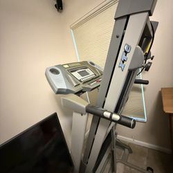 Spirit Folding Treadmill – Works Well – $300 OBO – Lake Mary