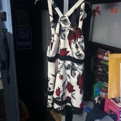 Beautiful dress size 15 new