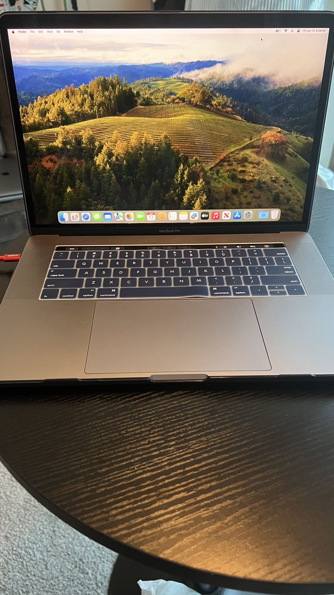 2018 MacBook Pro 15in 16gb Ram 500gb