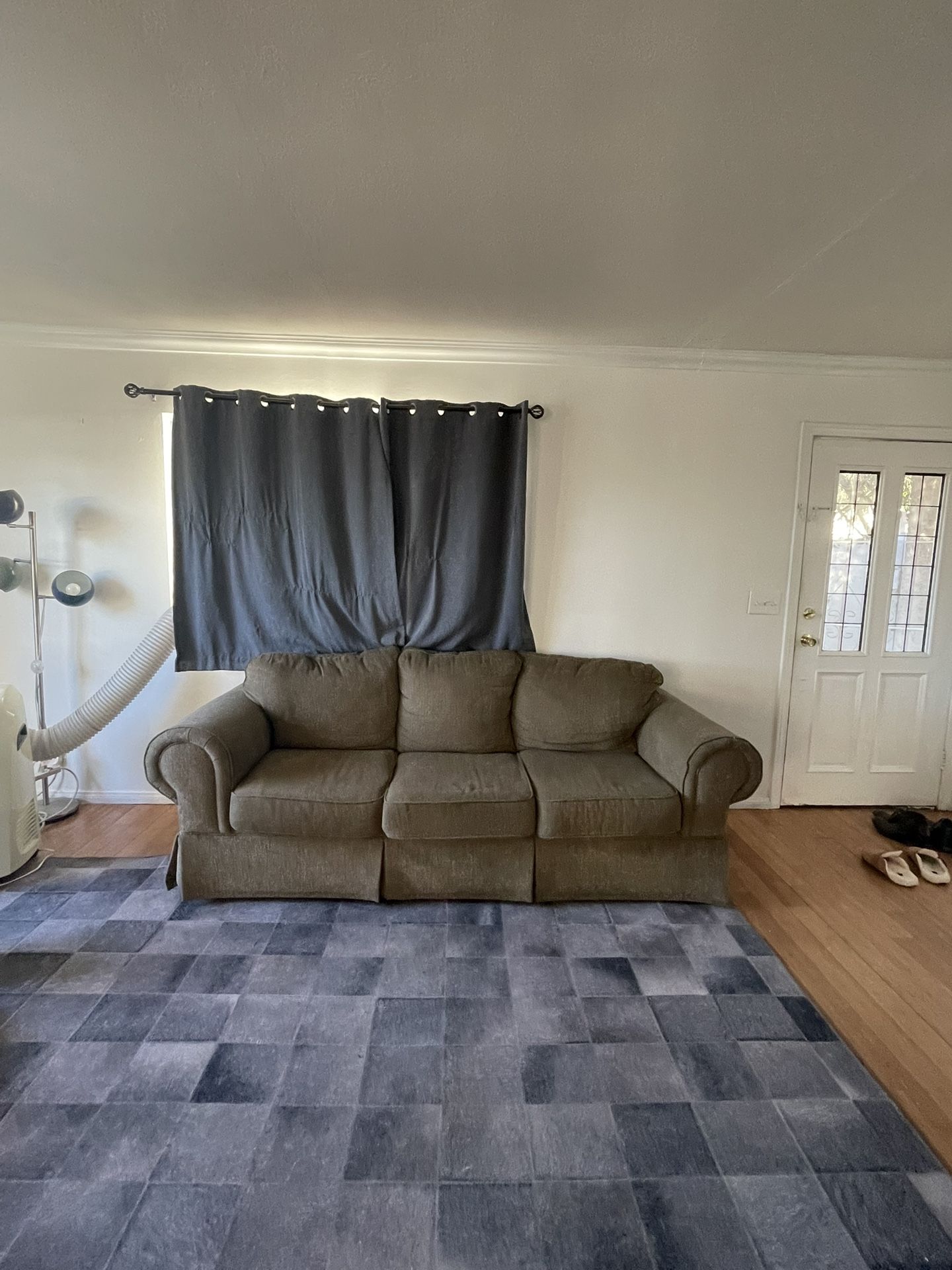Comfy Sofa Couch For Cheap!