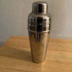 Grey Goose Vodka Stainless Steel Tall Drink Cocktail Martini Shaker Mixer