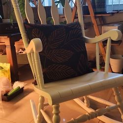 Antique Rocking Chair 