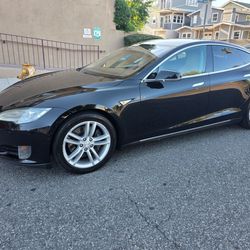 2015 Tesla Model S