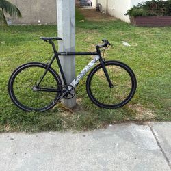 6KU URBAN TRACK BIKE
