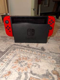 NINTENDO SWITCH 1 - LIKE NEW, BARELY USED