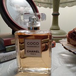 Chanel Coco Mademoiselle Intense Eau De Parfum 3.4 for Sale in Canton, OH -  OfferUp