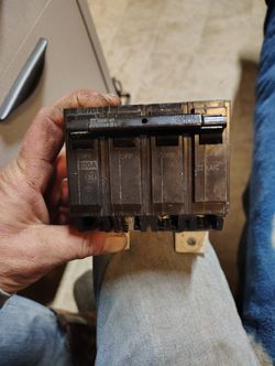 GE 200a Breaker