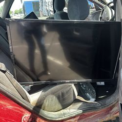 LG Television - BRAND NEW -with Original Remote