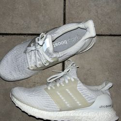Sz 10 Adidas Ultra Boost Triple White